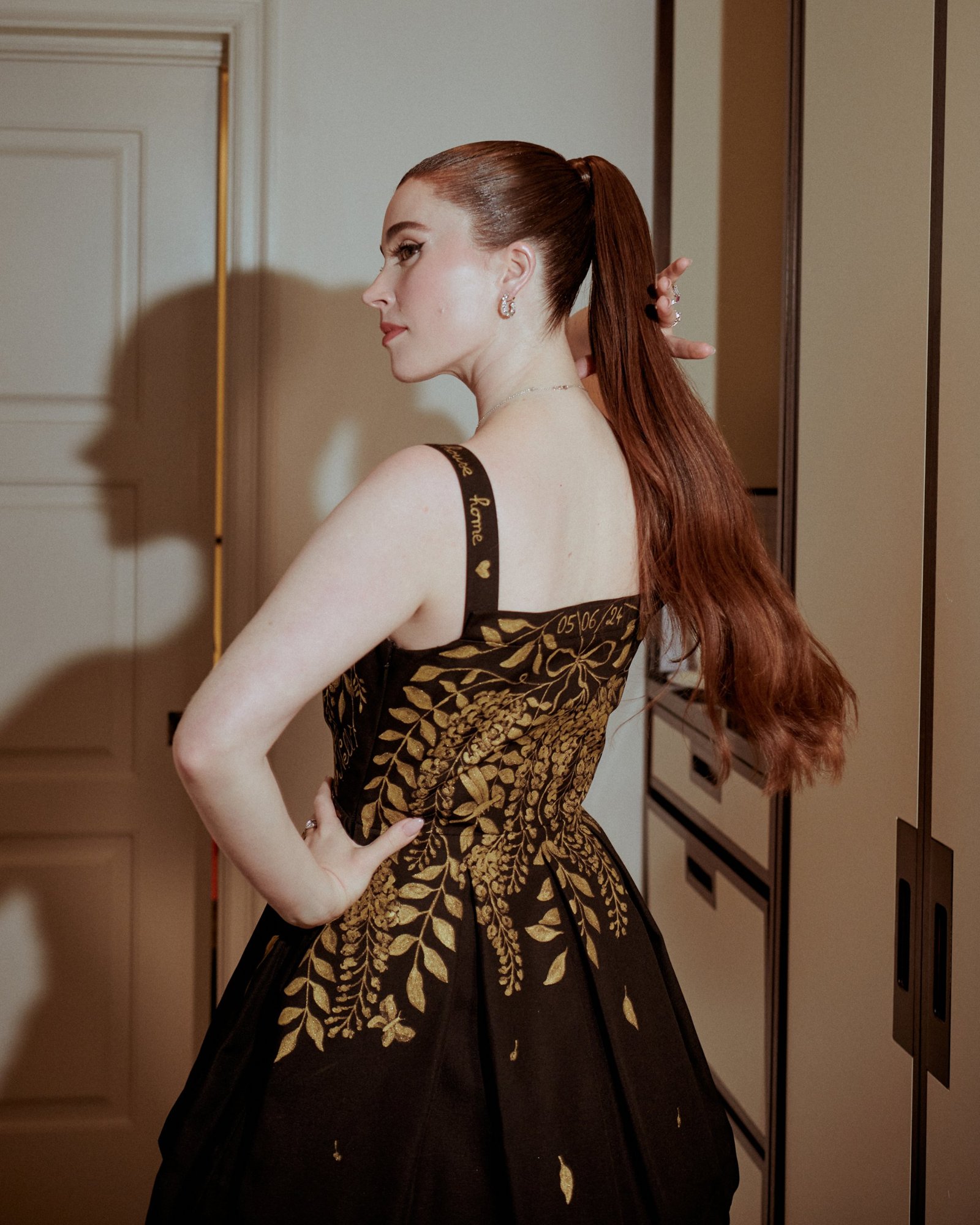 Nell Diamond at the Met Gala with a sleek, high ponytail